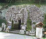 ゴアガジャ遺跡の中にある象の洞窟です