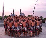 ウルワツケチャっダンスの1場面